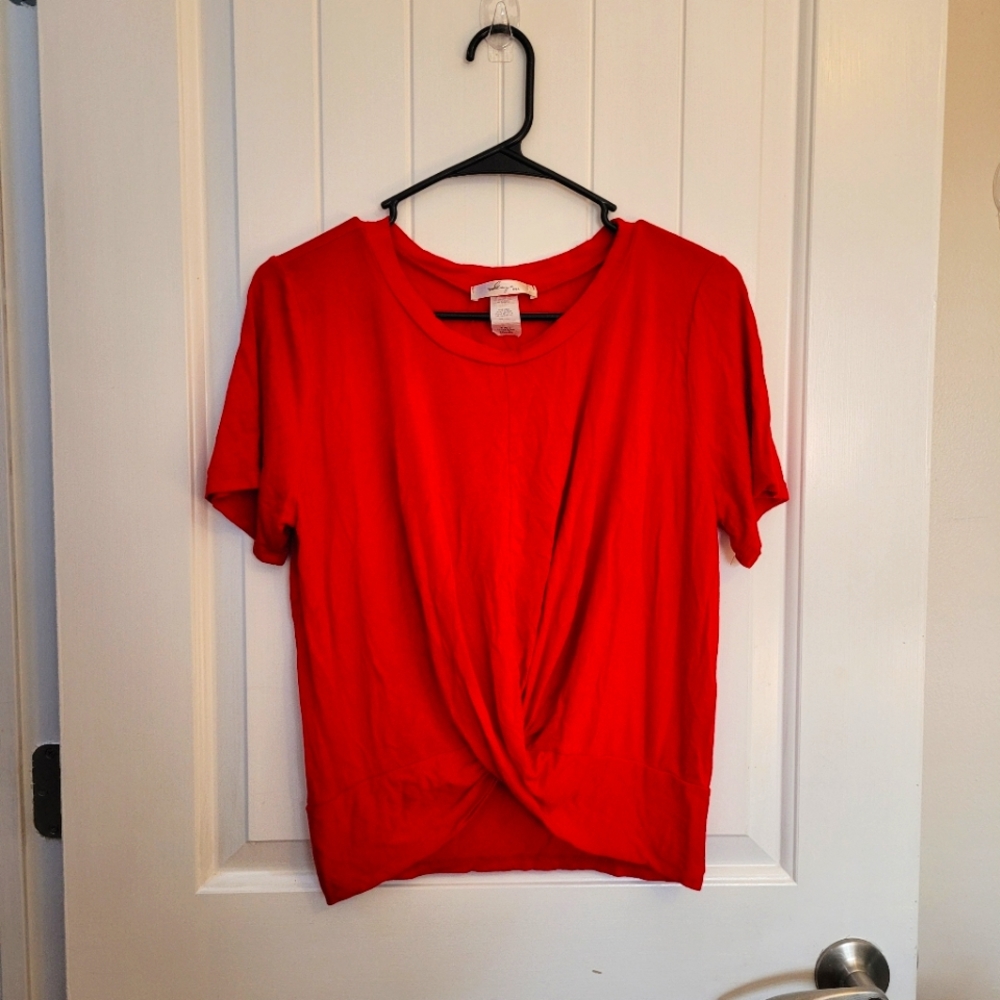 ⚠️BOGO⚠️Red top